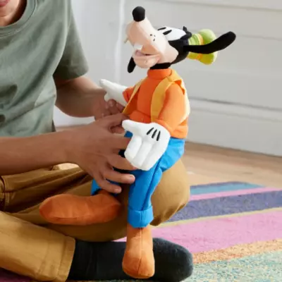Disney Store Goofy Small Soft Toy 5 Disney Store Goofy Small Soft Toy - Image 3