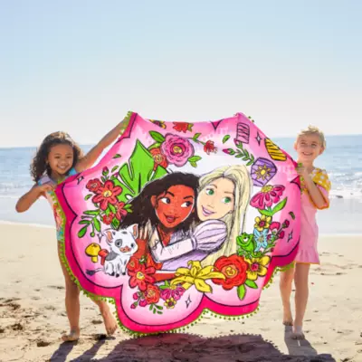 Disney Store Moana And Rapunzel Beach Towel 4 Disney Store Moana And Rapunzel Beach Towel - Image 2