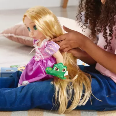 Disney Store Rapunzel Animator Doll, Tangled 7 Disney Store Rapunzel Animator Doll, Tangled - Image 5