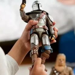 Disney Store The Mandalorian Talking Action Figure, Star Wars -Disney 461012226442 3