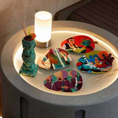 Disney Store Star Wars: Under The Twin Suns Plates By Jeff Granito, Set Of 4 4 Disney Store Star Wars: Under The Twin Suns Plates By Jeff Granito, Set Of 4 - Image 2