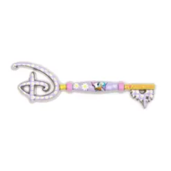 Disney Store Daisy Duck 85th Anniversary Opening Ceremony Key Pin